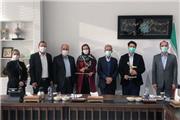 رئیس اتاق ایران از دو برگزیده جشنواره دانشمندان جوان تقدیر کرد